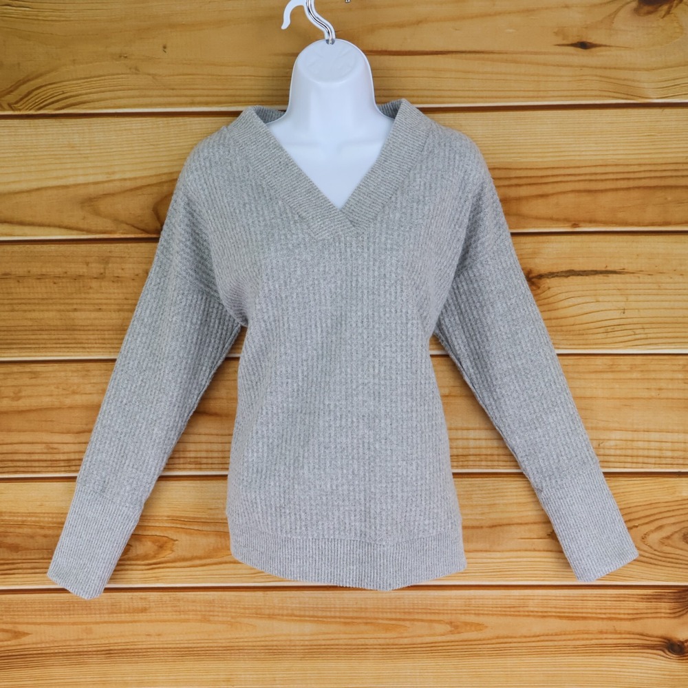 Falls Creek Sweater Womens M Light Gray Polyester Blend Waffle-Knit V-Neck Soft